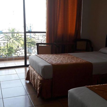 Don Felipe Hotel Ormoc City Exterior foto